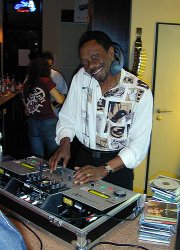 Salsa im Cafe Lichtblick, K�ln - click to enlarge