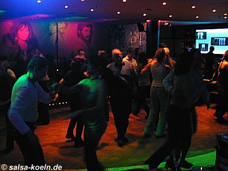 Salsa in K&ouml;ln: MP 34 im Mediapark