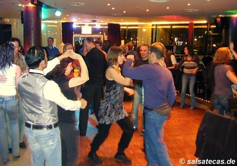 Salsa in K�ln: MP 34 im Mediapark