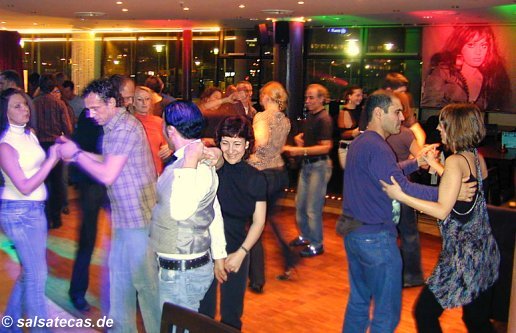 Salsa in K�ln: MP 34 im Mediapark
