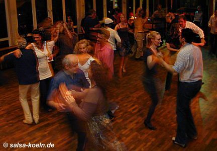 Salsa in K�ln: Nonni Club
