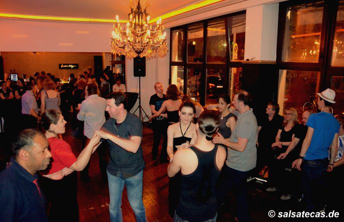 Salsa im Goldschl&auml;ger, K&ouml;ln