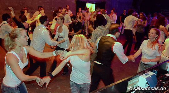 Salsa K&ouml;ln: Bahnhof Ehrenfeld