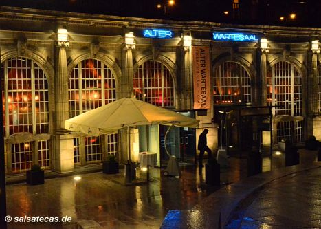 Salsa K&ouml;ln: Alter Wartesaal
