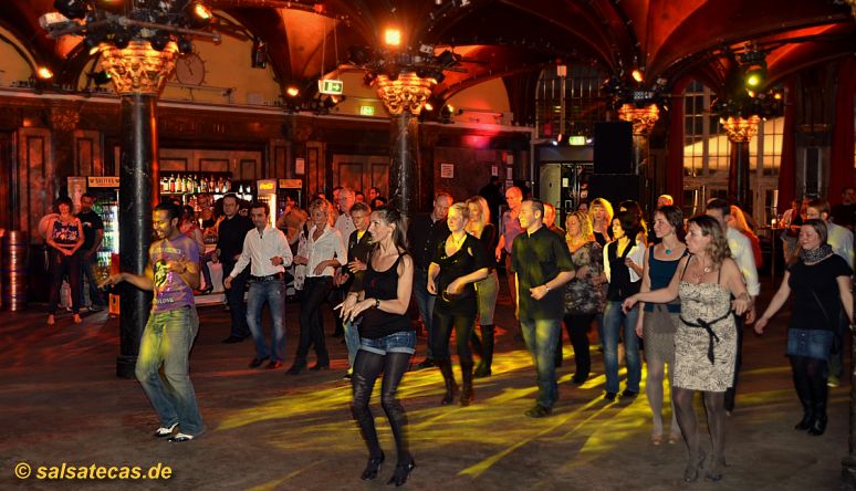 Salsa K&ouml;ln: Alter Wartesaal