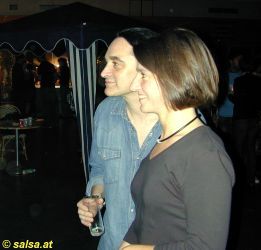 K�ln: Salsa in der Uni-Mensa