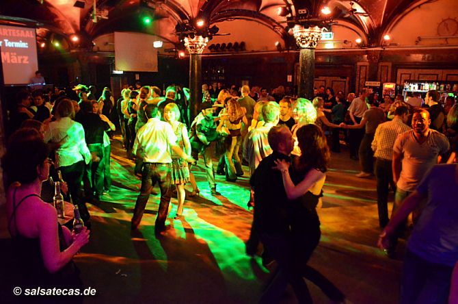 Salsa K&ouml;ln: Alter Wartesaal