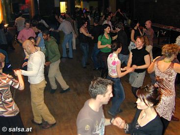 Salsa in K�ln: Nonni Club