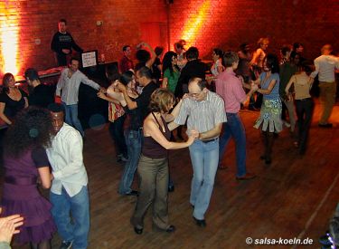 Salsa im Nonni-Club, K�ln (anklicken zum Vergr��ern - click to enlarge)