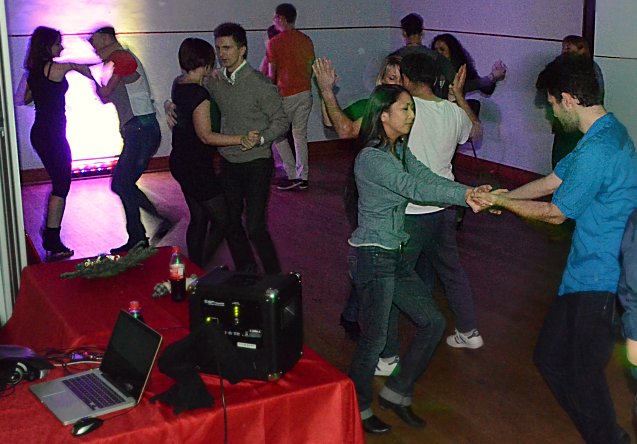 Salsa im Bürgerzentum Ehrenfeld, Köln