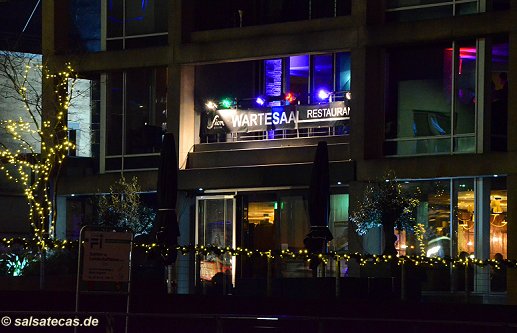 Salsa K&ouml;ln: Wartesaal Zollhafen