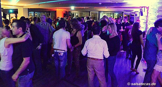 Salsa K&ouml;ln: Wartesaal Zollhafen