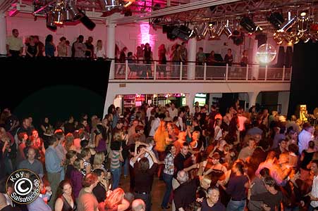 Salsa im Bürgerhaus Stollwerck, Köln