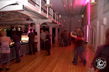 Salsa im Bürgerhaus Stollwerck, Köln