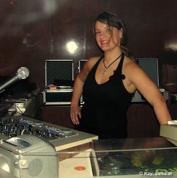 Salsa in der Tanzschule Schluerecki in K�ln - anklicken zum Vergr��ern - click to enlarge