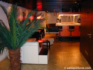 K�ln: Salsa in der Tanzschule Schluerecki